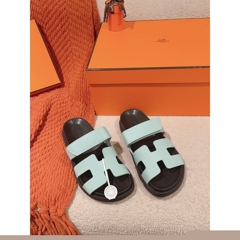 H**mes slippers